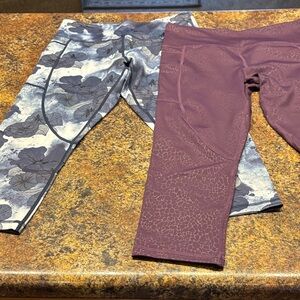 Lot of 2 Women's Floral and Purple Leggings